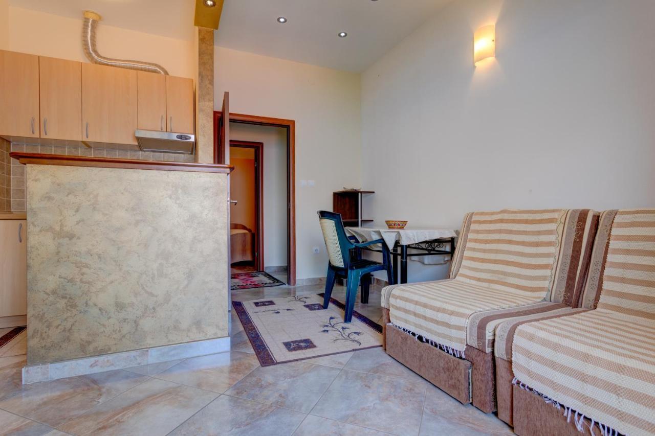 La Castagna Apartments Cattaro Esterno foto