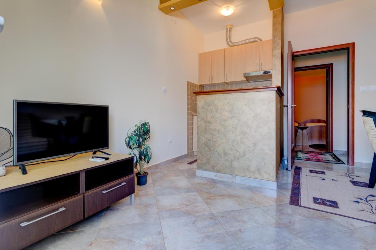 La Castagna Apartments Cattaro Esterno foto